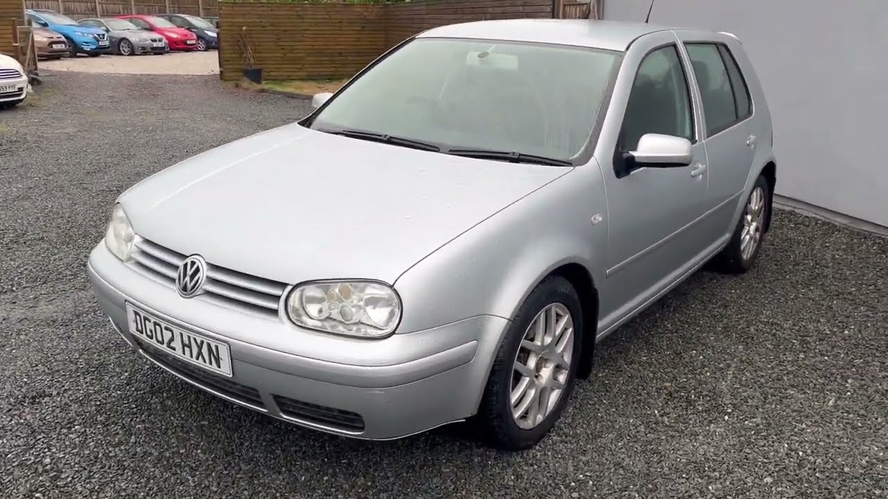 Volkswagen Golf at            www.MillHouseCars.com                         DG02HXN