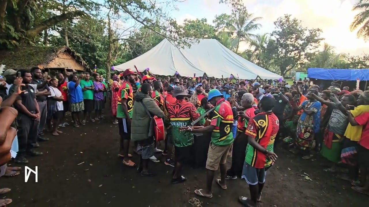 Tanna Blong Mi - Under the Banyan 🌳 Party with Souwia Local String Band 