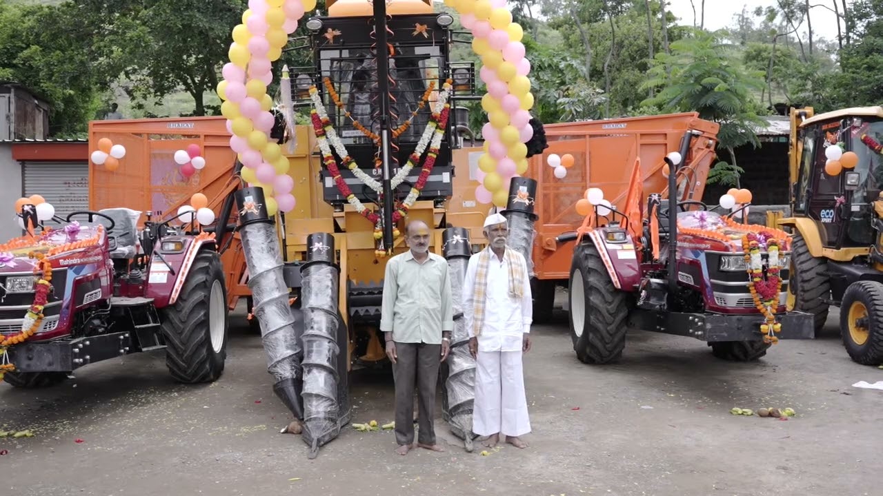 #New SFARM sugarcane harvester #royal former#drivinglover #farming 