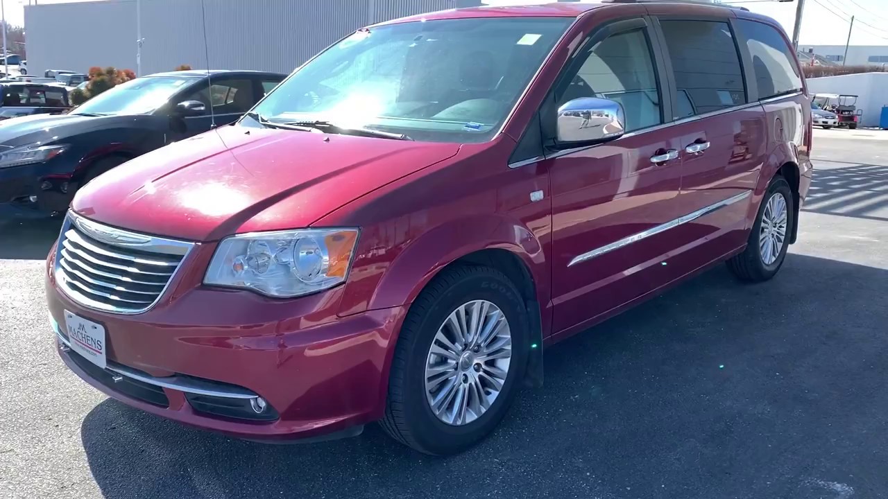 2014 Chrysler Town and Country Touring