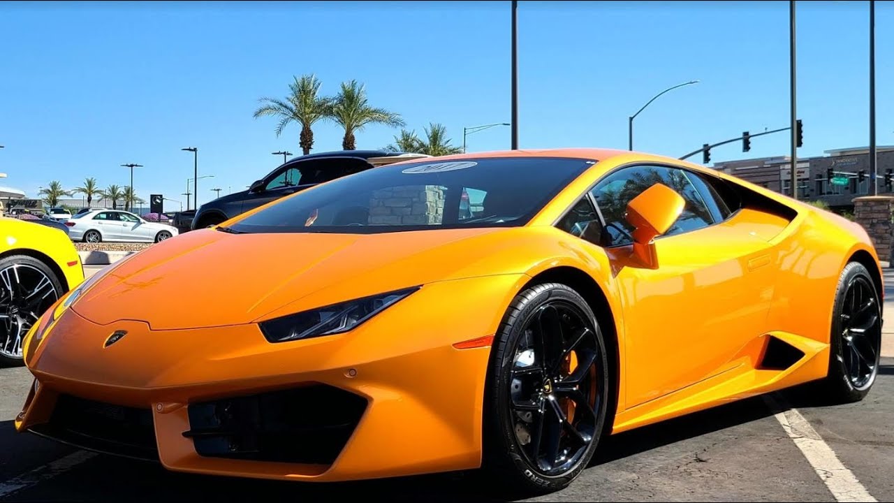 Lamborghini Hurac&aacute;n LP 580-2 | FULL 4K Exterior Walkaround