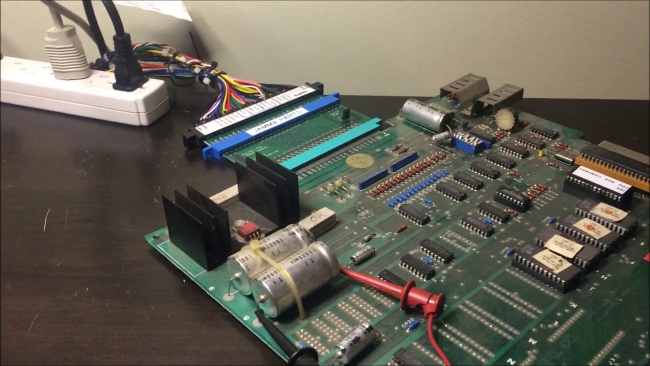 1980 Midway Pac-man Arcade PCB Repair #2