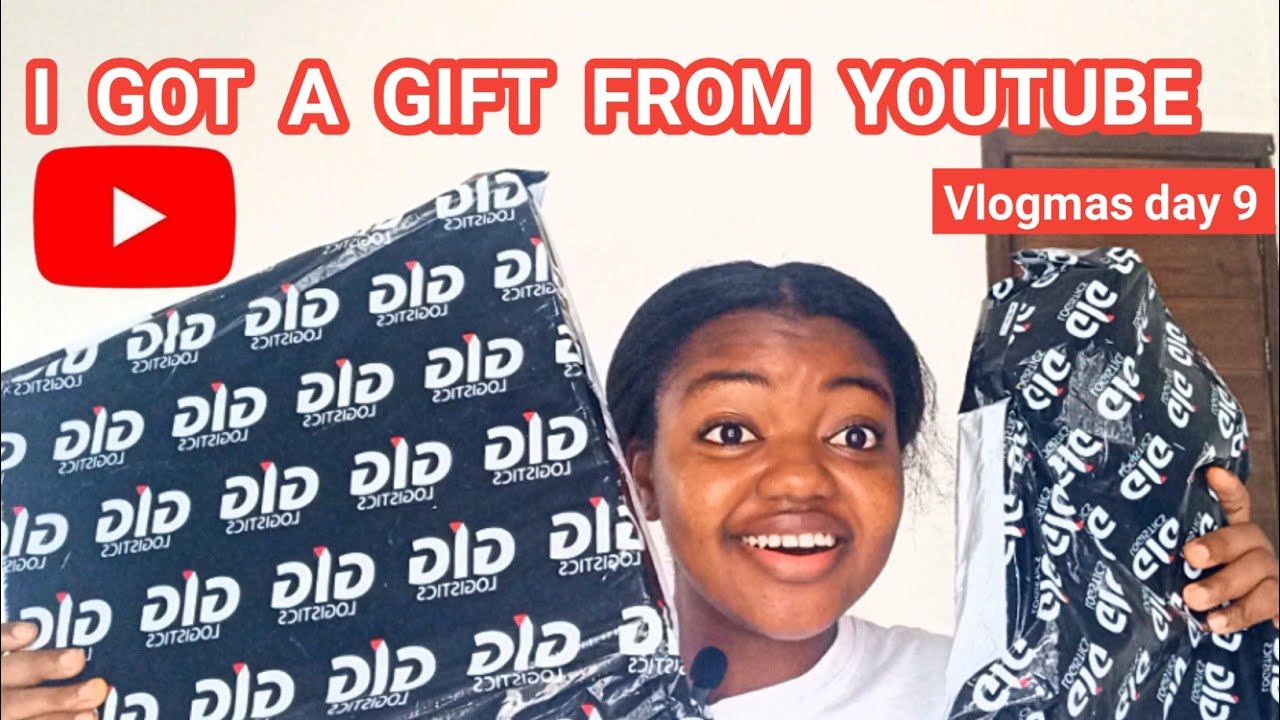 YouTube Sent Me a Gift, Unbox With me- Vlogmas Day 2