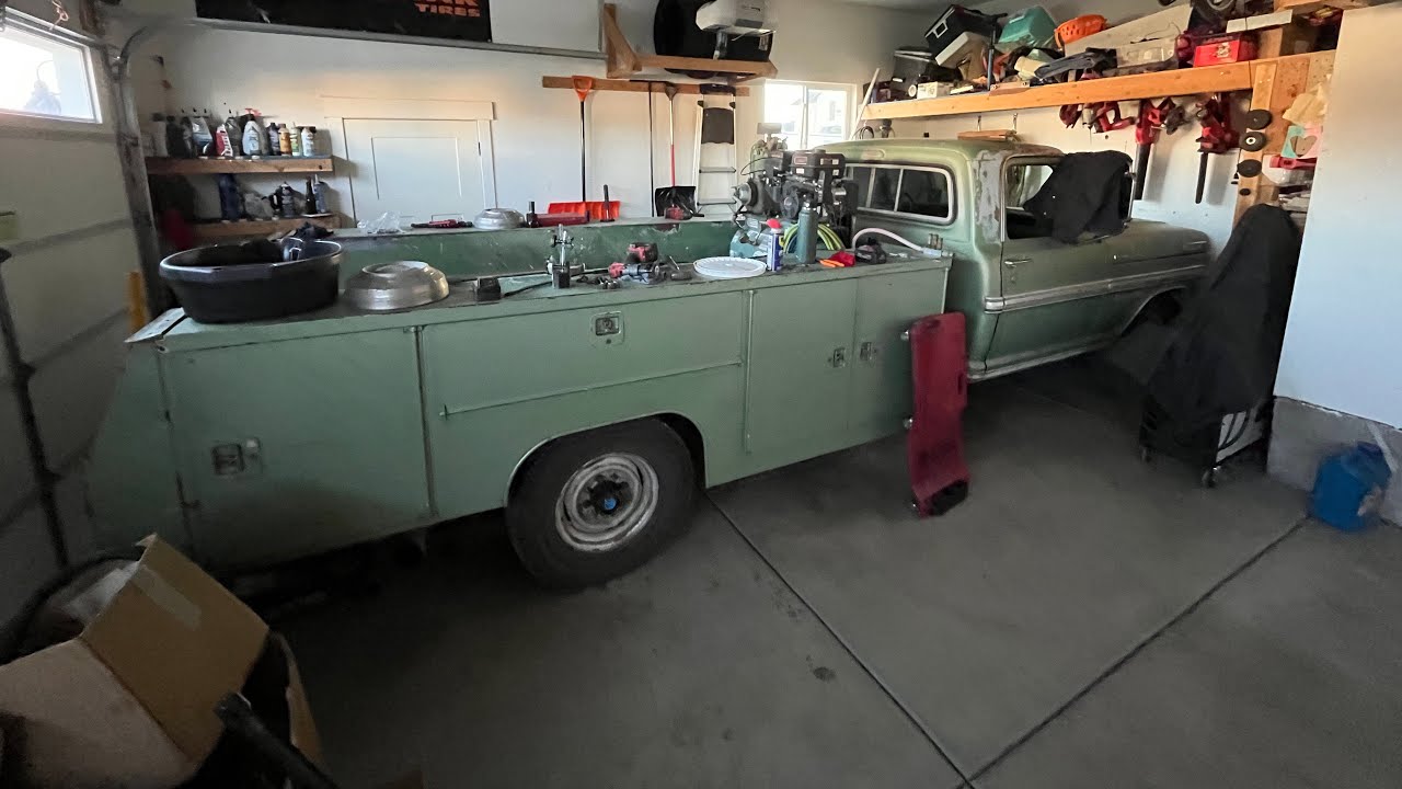 Этот грузовик превратился в кошмар || Cummins заменил Ford F350 1972 года