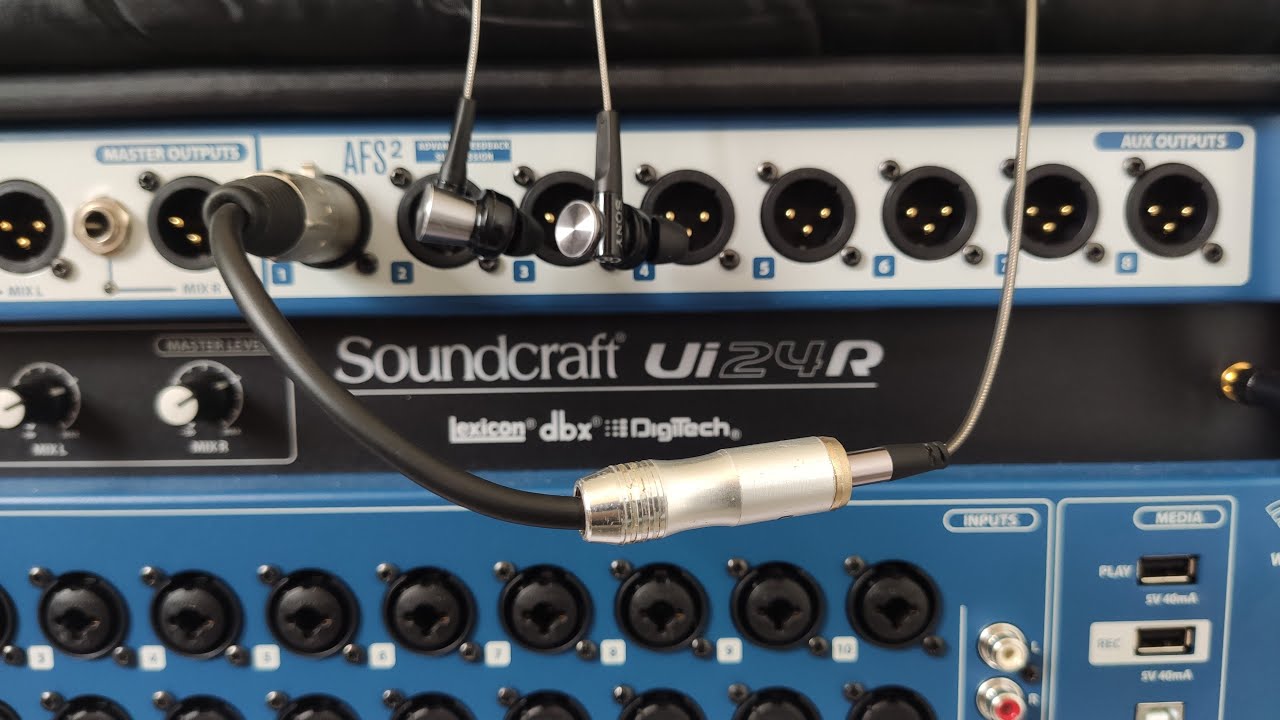 Afinal, dá para usar fone de ouvido diretamente na saída Auxiliar da Soundcraft Ui24r?