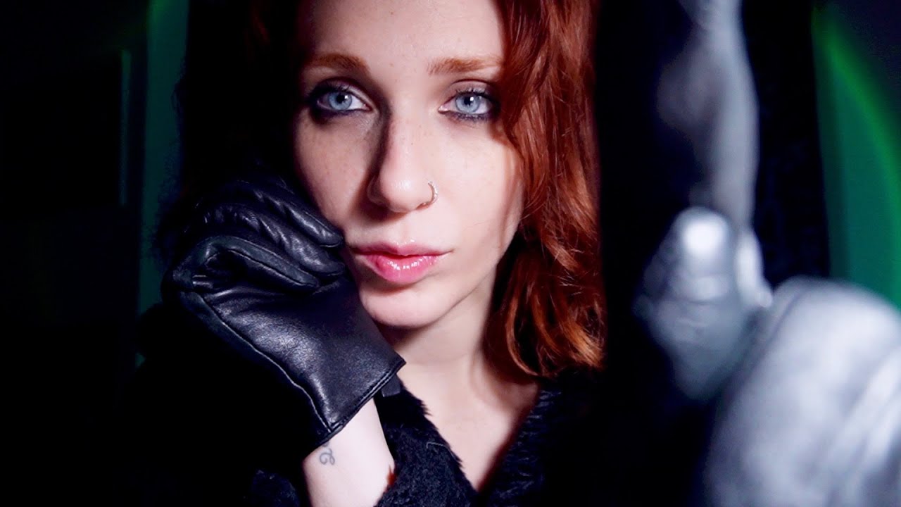ASMR Leather Gloves ~ Gripping, Squeaking Sounds & Visuals
