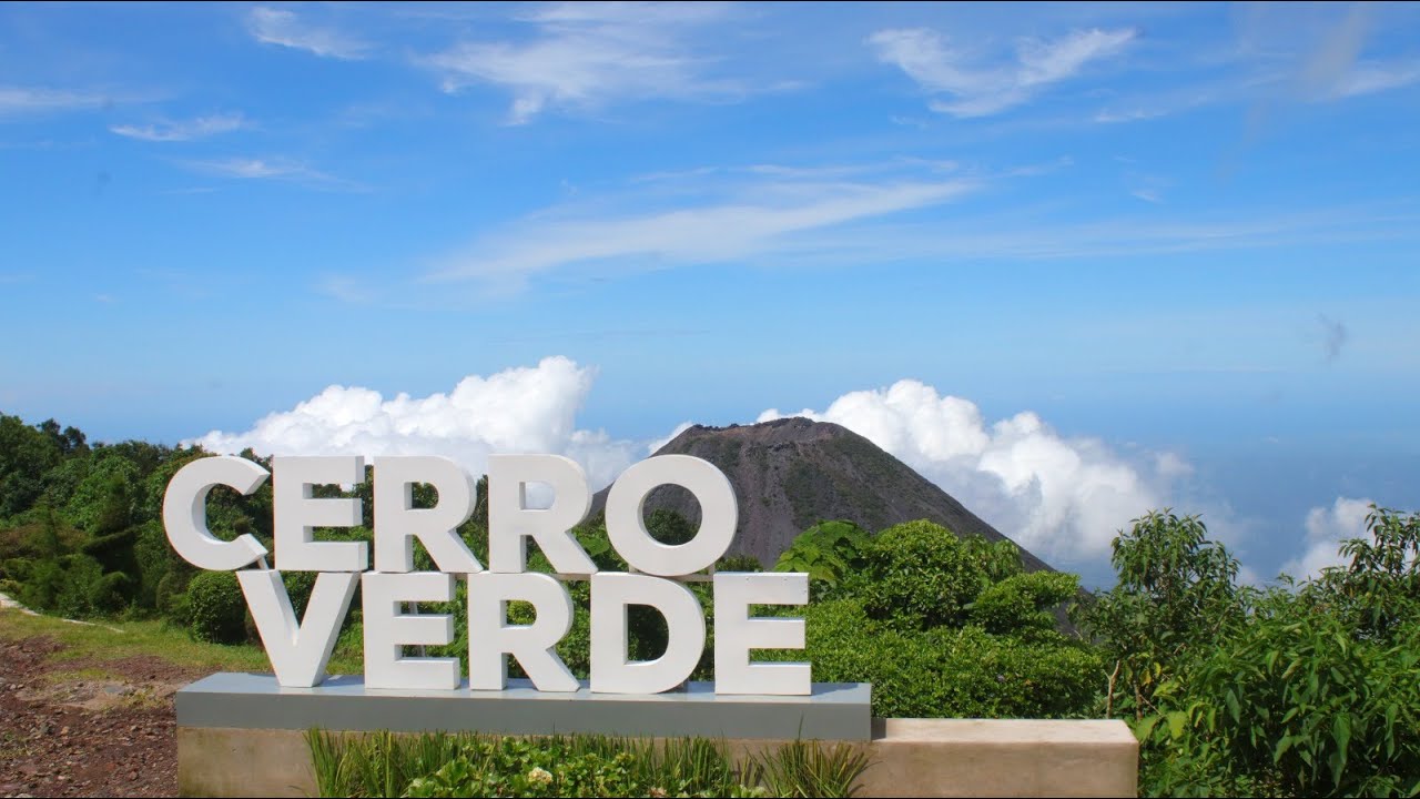 ESTE ES EL SALVADOR PARQUE CERRO VERDE