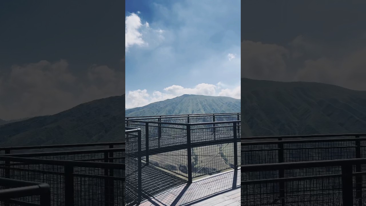 Bromo hillside 360