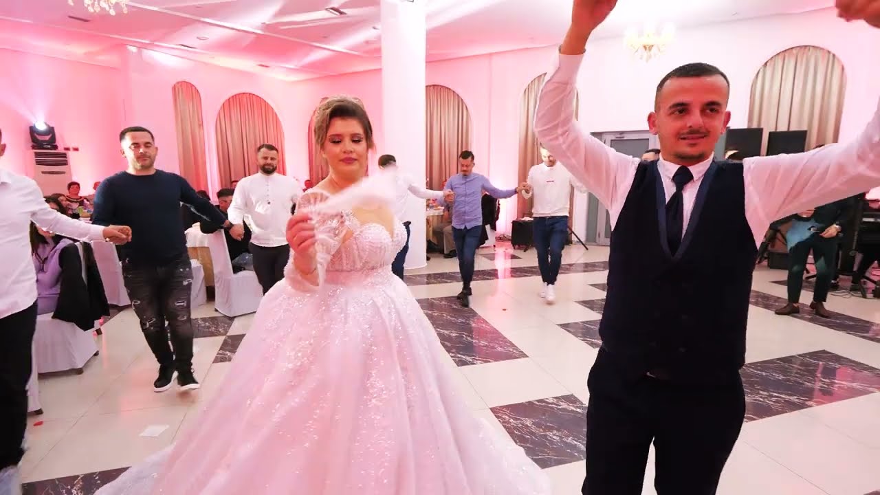 Lulezim & Rexhina - Shoqeria Super Atmosfer - Sindi Yzeiri - Gezim Dervishi - Armando Qafa