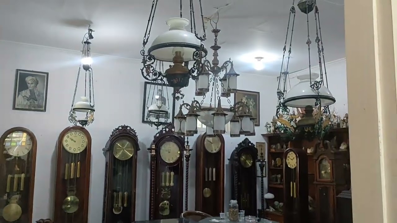 koleksi jam kuno unik antik