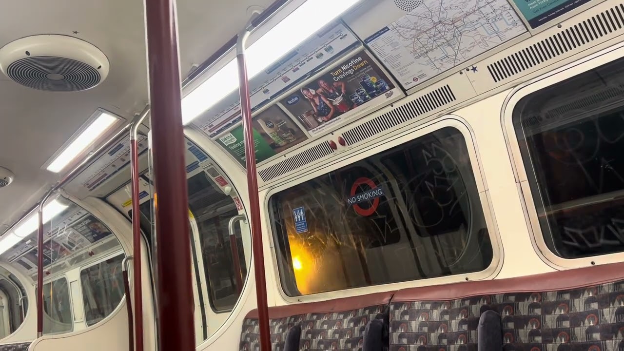 Bakerloo Line 1972 stock 3565 Queens Park to Piccadilly Circus