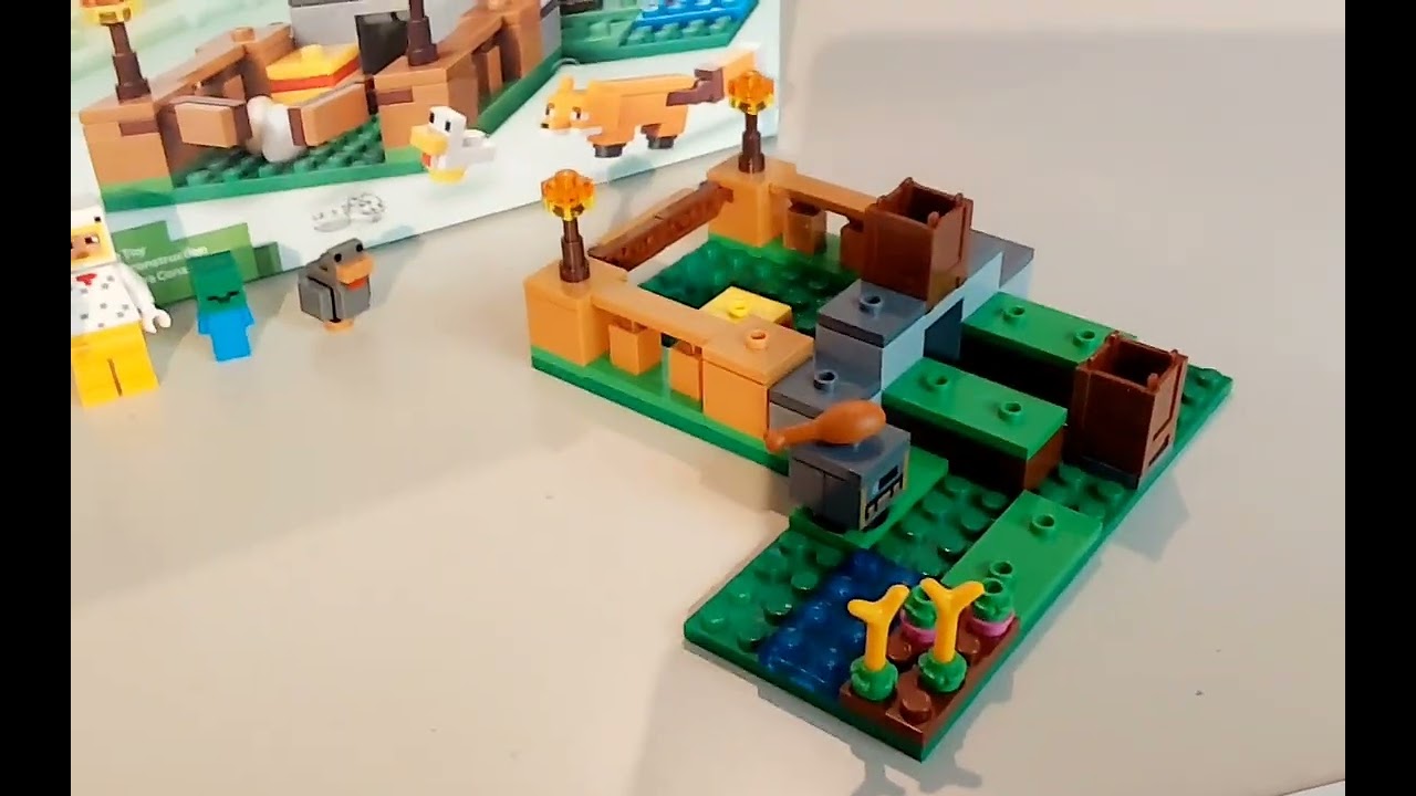 Minecraft 21585 and Lego City tractor 60498 sets