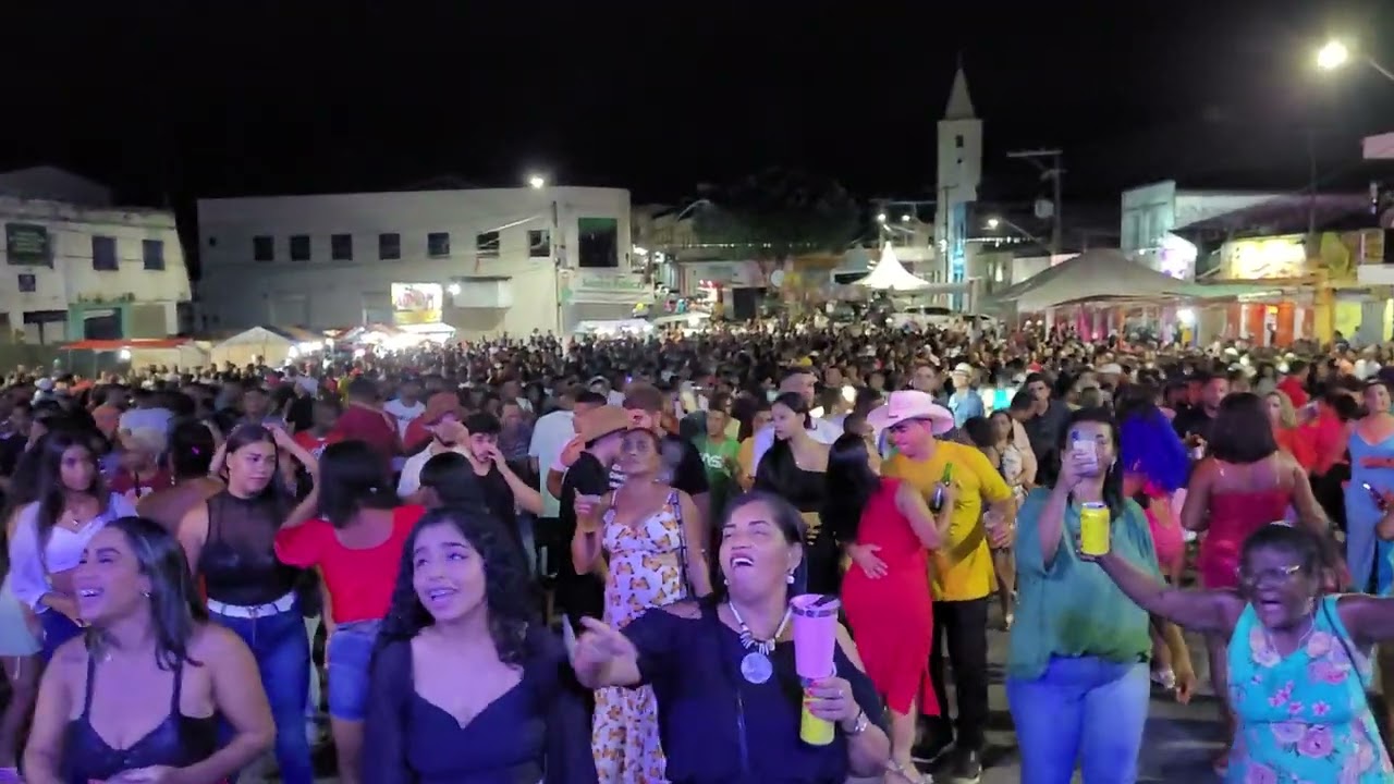 Vanoly cigano na praça em ibirataia