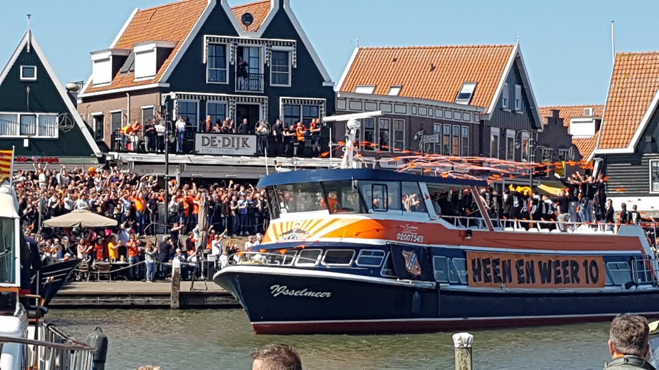 Promotiefeest, Huldiging FC Volendam - Heen en Weer 10 met clublied