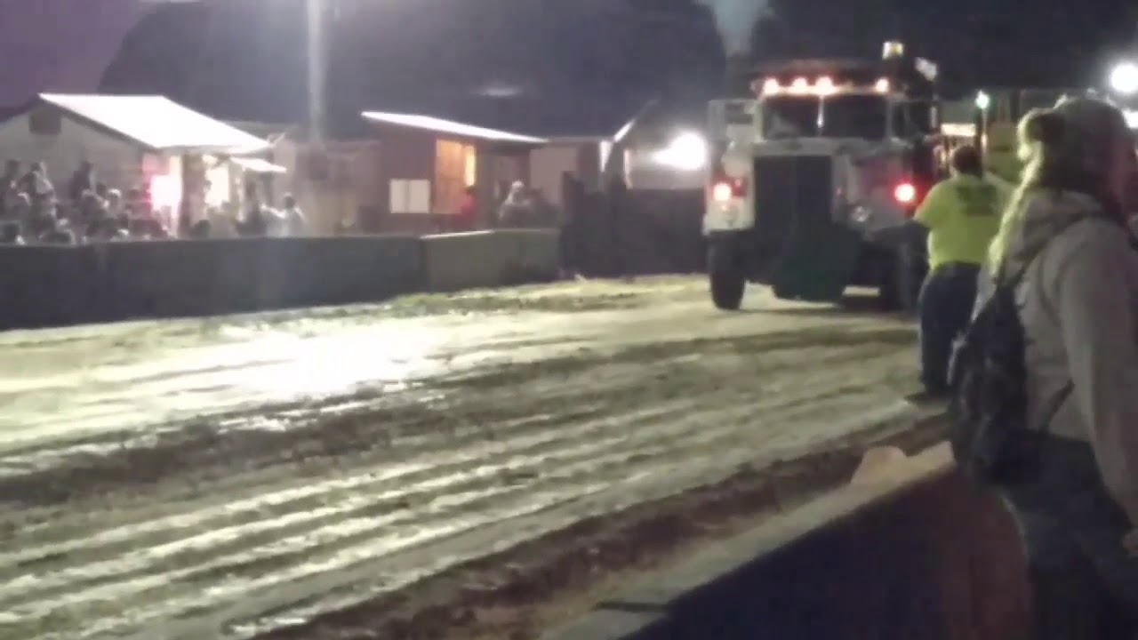 1979 Autocar pulling at Harmony Grange