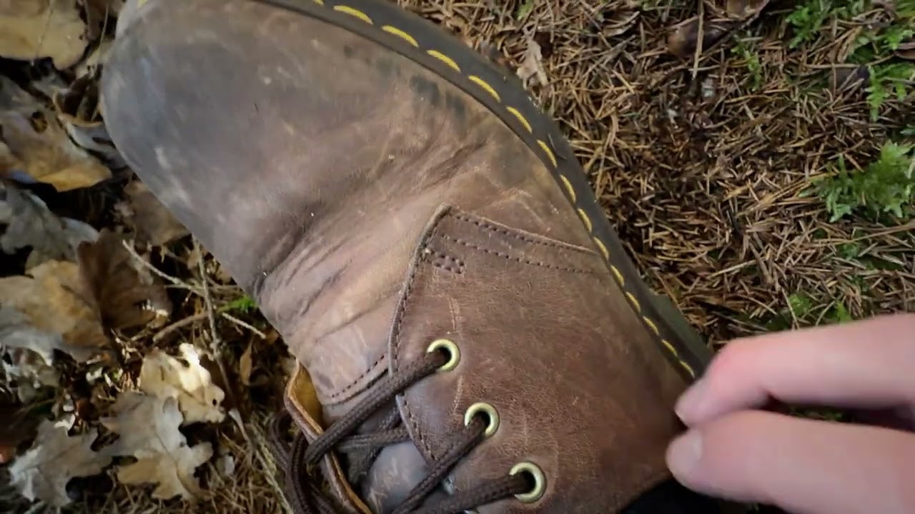 ASMR doc martens - close camera (good for relaxation)