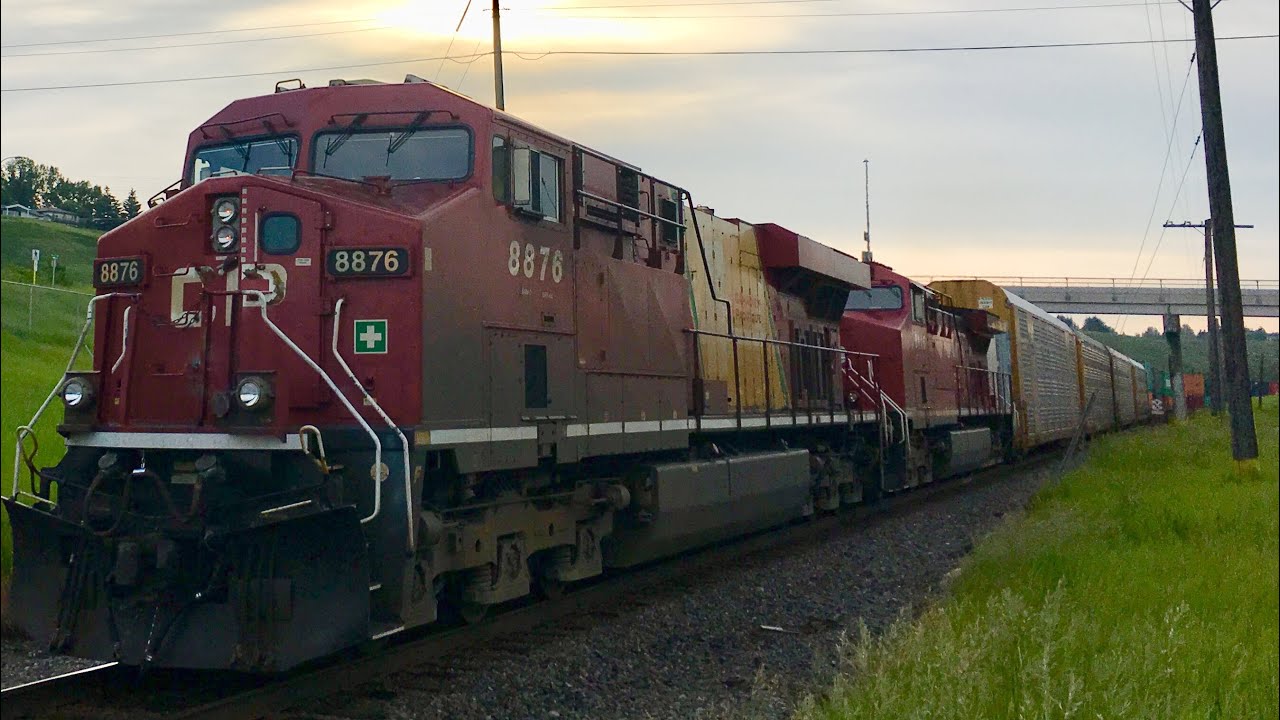 EX OLYMPIC UNIT LEADER CP 8876!!!! Canadian Pacific Intermodal (CP 113) West at Keith, Calgary AB!