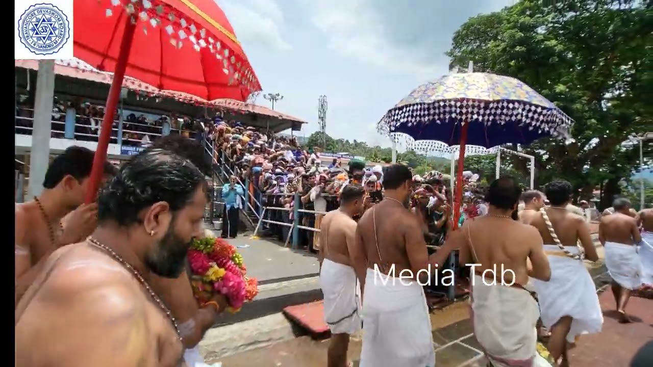 Sabarimalayil innu nadanna Kalabhabhisheka Ezhunallath.