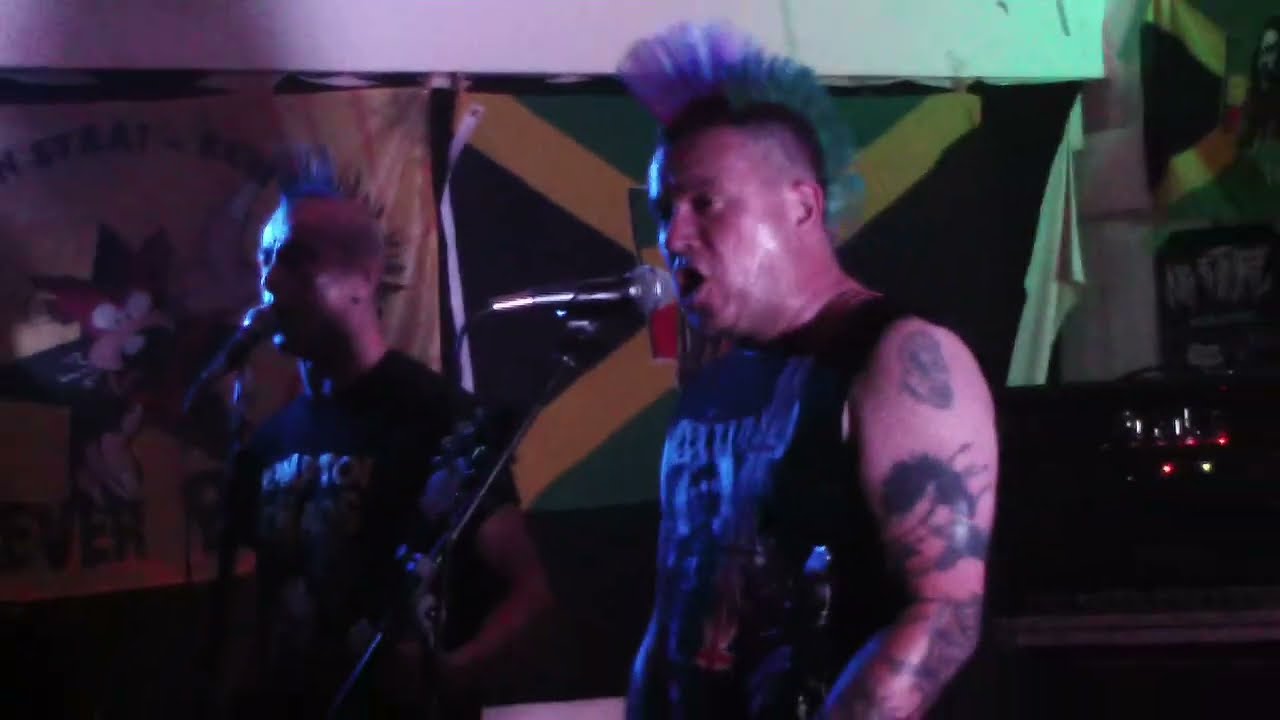 Komptoir Chaos (cool Streetpunk from Vosges (France)) live @ Hof 2024