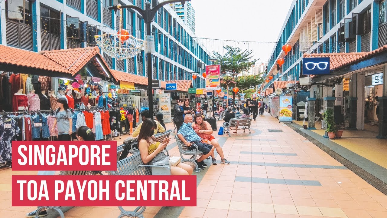 🇸🇬 Singapore Walking Tour at Toa Payoh Central on a Sunday Evening | Singapore City 2023 [4K HDR]
