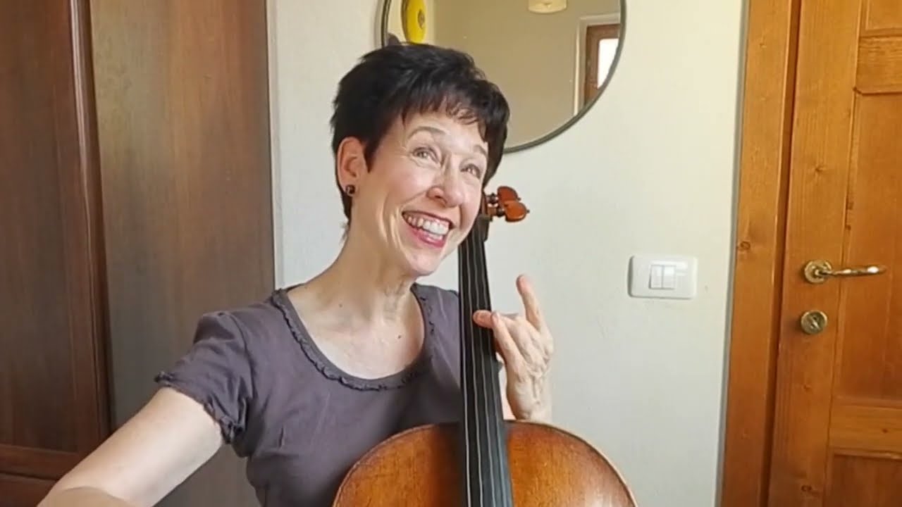 Smooth Fifths - six ways to go across strings smoothly