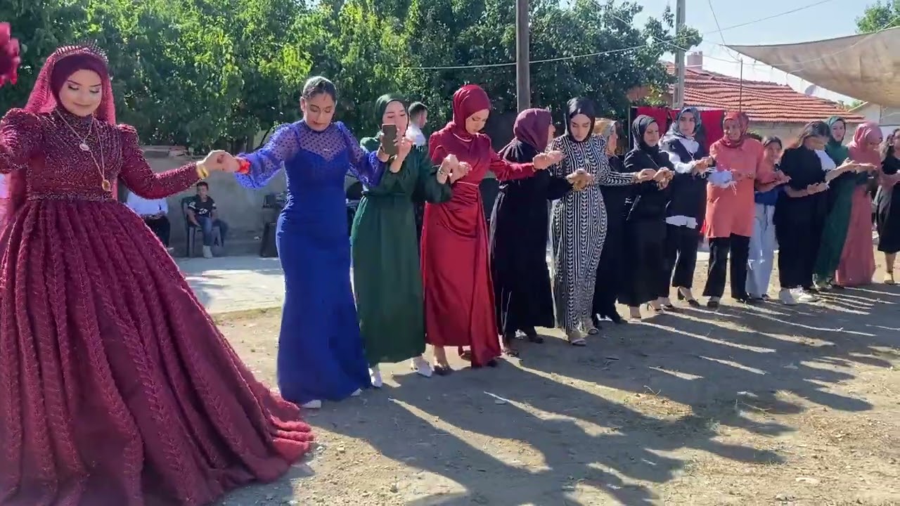 Çorum Sungurluda muhteşem Halaylar Adem & Sema ÇİŞAN
