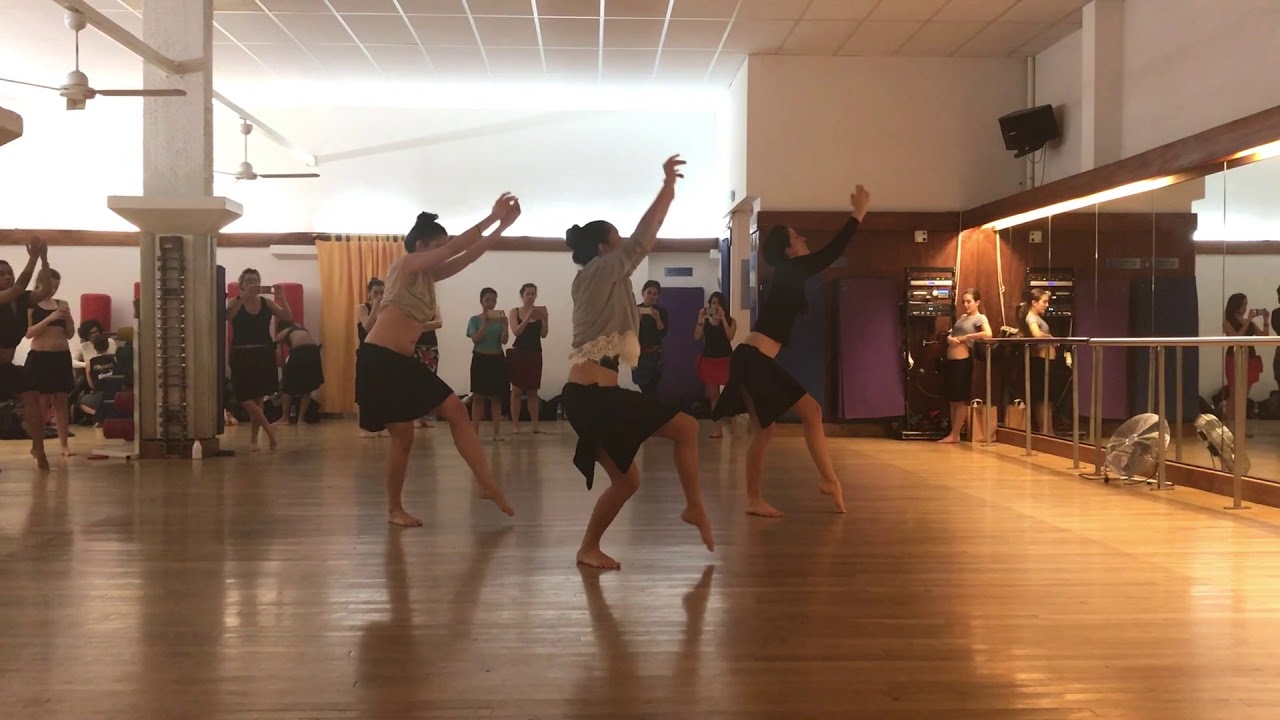 E Hopu Ana Vau - Tahia Cambet - Tahitian Dance School - Mars 2018