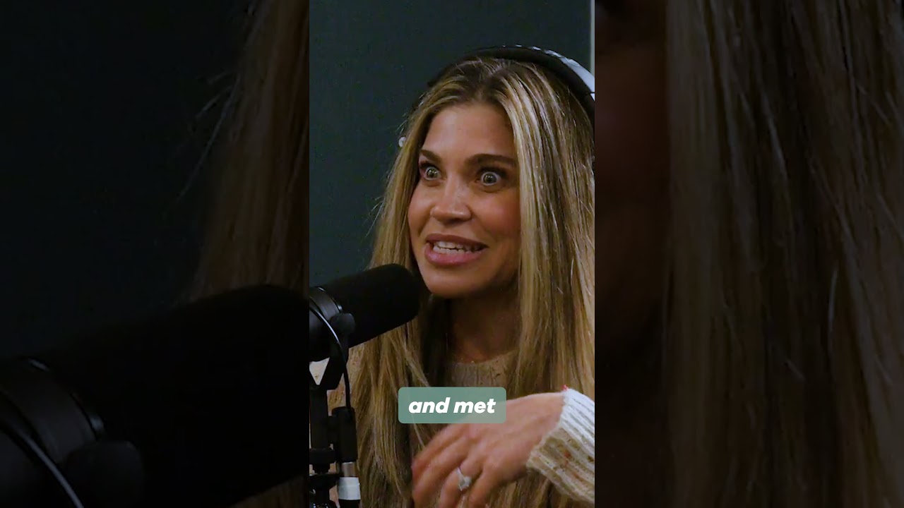 Bialik Breakdown: Danielle Fishel on dating pop star Lance Bass from NSYNC 🧠💥 