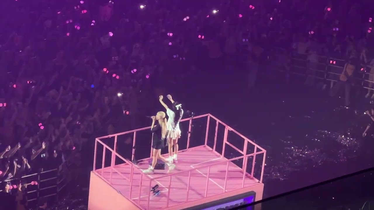 블랙핑크 BLACKPINK - BOOMBAYAH | BLACKPINK WORLD TOUR [BORN PINK] FINAL IN SEOUL (DAY2)