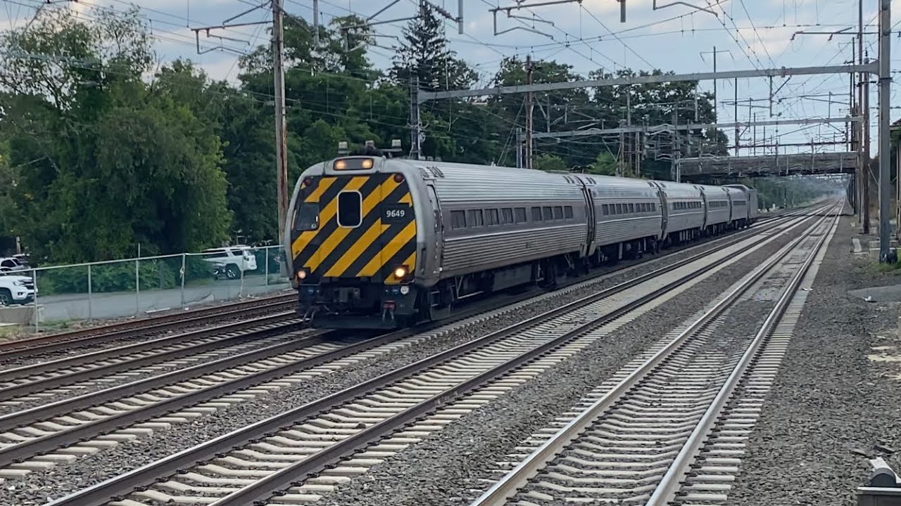 Rush Hour at Princeton Junction (Evening Rush lots of horn shows) P2