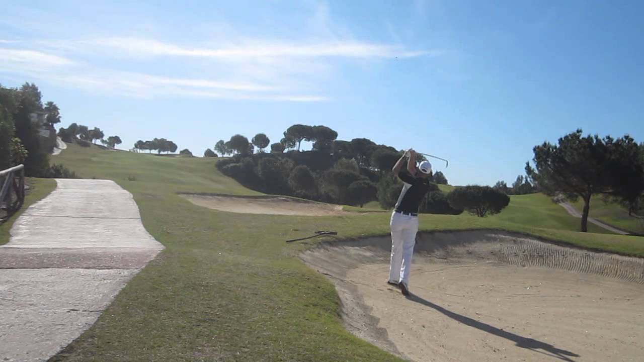 La Cala Golf, Asia Course, Bunker shot in slow motion