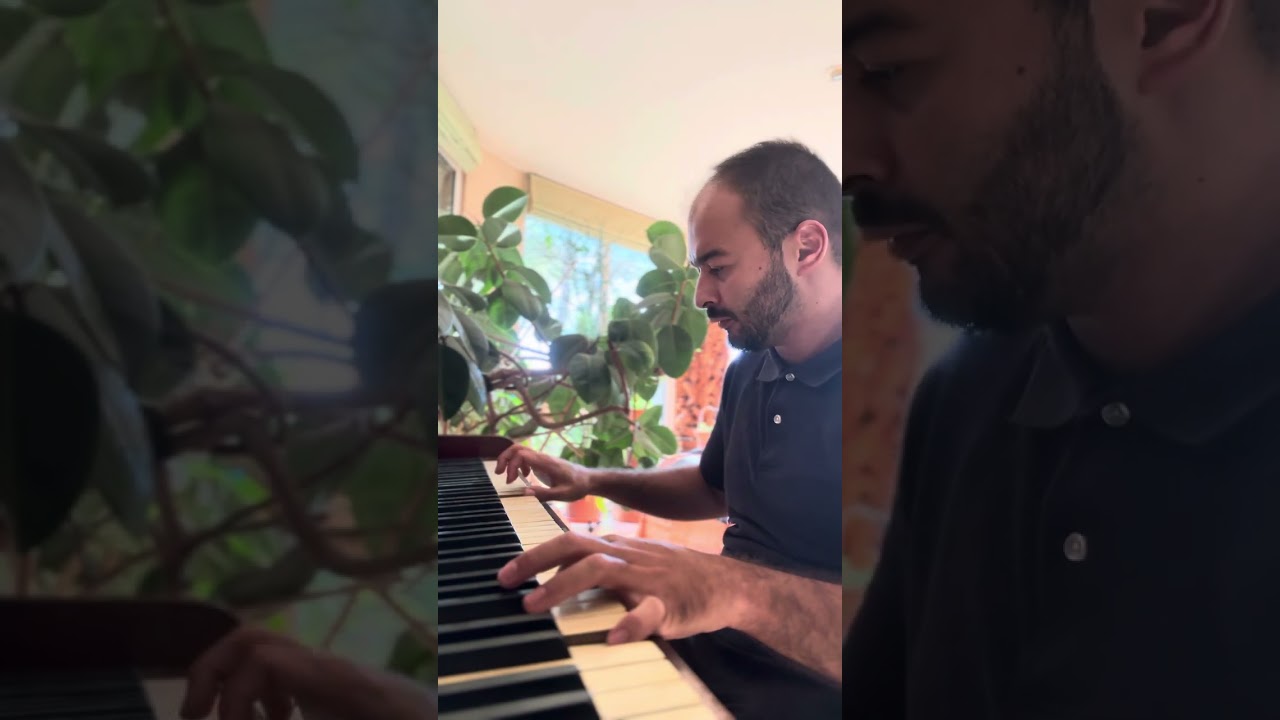 Istikhbar Mouel Piano