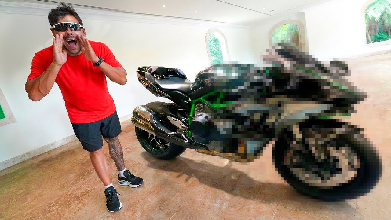 DEI UMA MOTO NOVA DE PRESENTE PARA O RENATO GARCIA