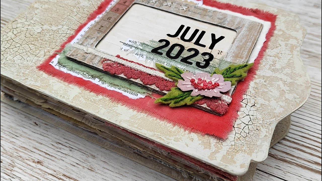 Flip Through of Eileen Hull Designs Field Notes Accordion Book For #junkjournaljuly2023