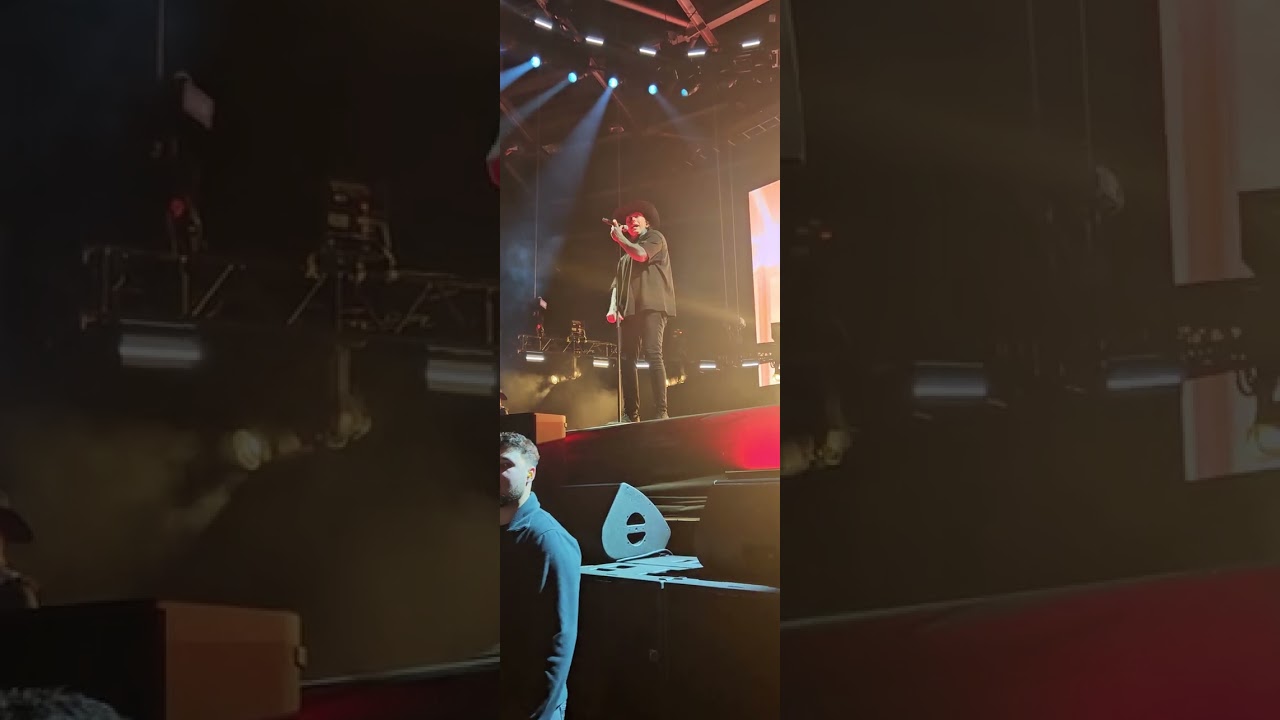 Falling In Reverse - All my Life Live @Velodrom Berlin