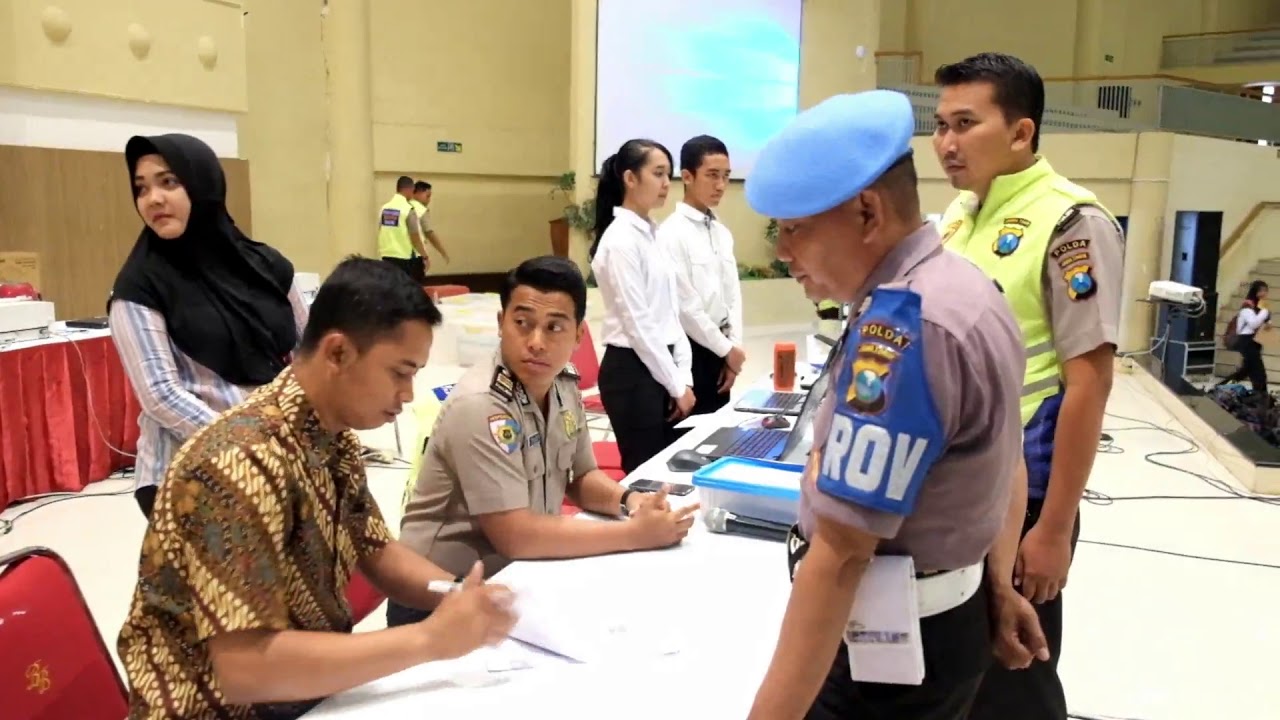 UJI AKADEMIK PENERIMAAN BINTARA POLRI T.A  2018 POLDA JATIM