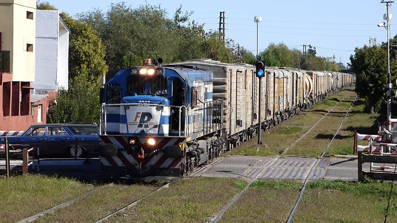 Tren 238 saliendo de Olavarría.