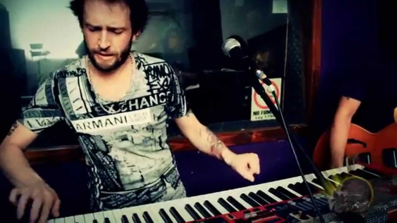 Otra Vuelta - Chucky de Ipola - Superstition - 4/12/2014 - Video HD