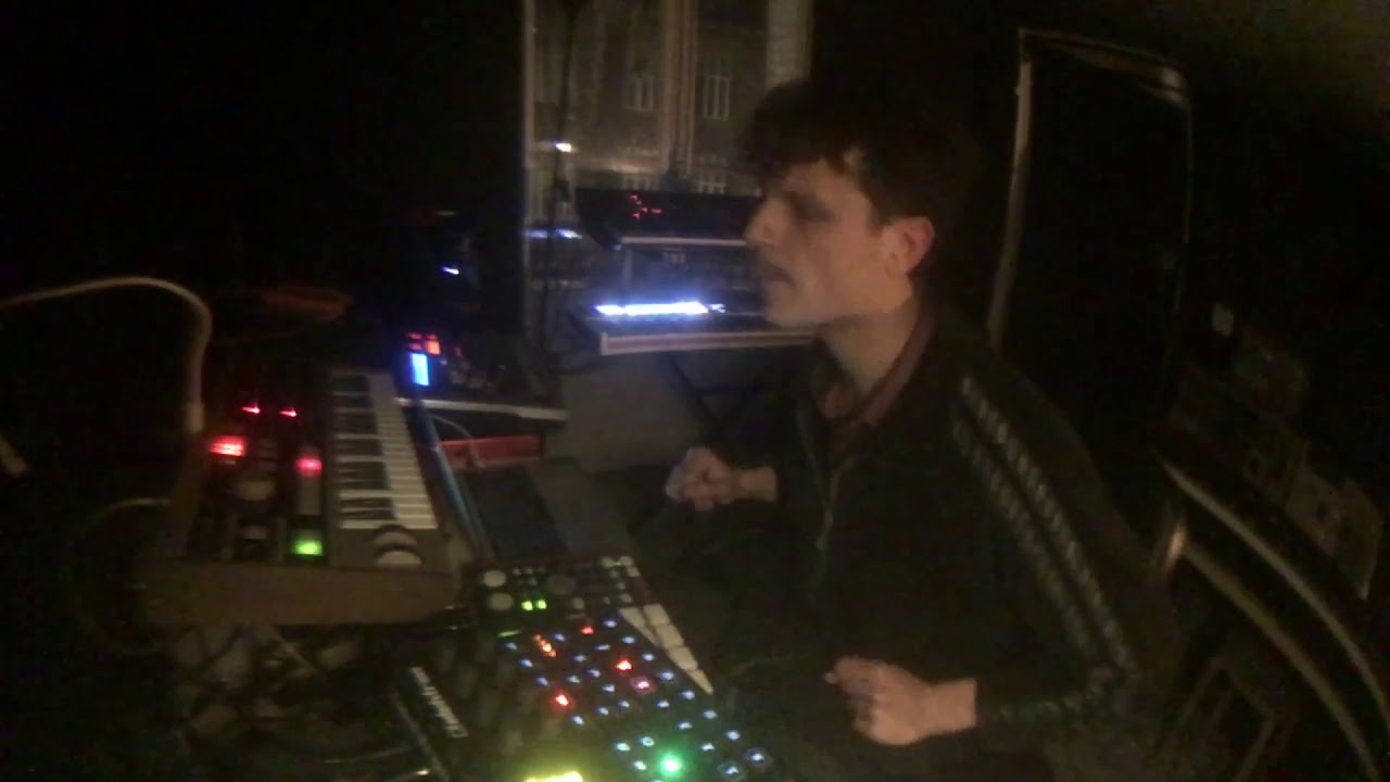 Sweely Home Grooves Starring MPC 1000/Elektron Digitakt/Digitone/Microkorg