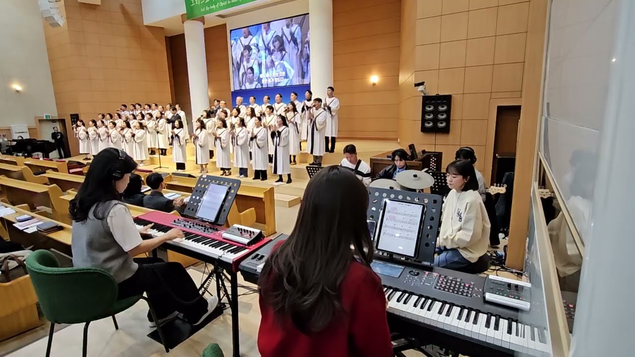 꽃들도, 구주예수 의지함이, 행군 나팔 소리에