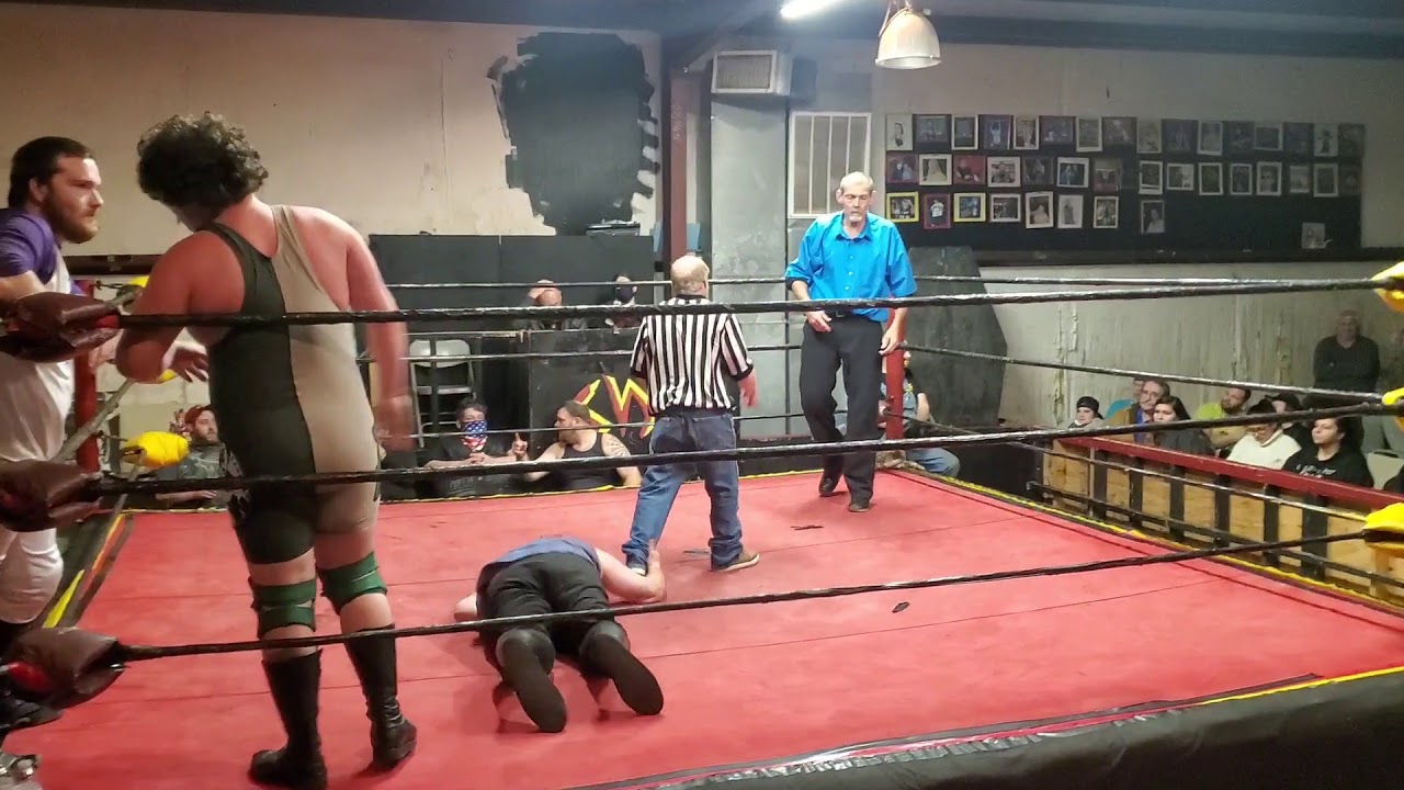 Larry Cooter/ SDM Lawrence vs Austin Wright/ Tyler Thorn