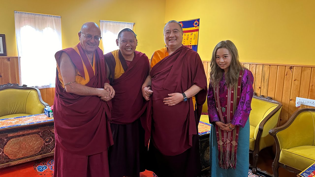 འབྲུག་ནས་ཞེ་ཆེན་རབ་འབྱམས་མཇལ་བ། special audience with Shechen Rinpoche at Bhutan
