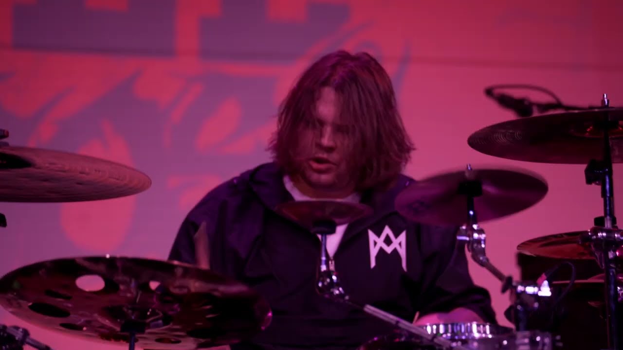 Midwinter - M.I.A. [Official Live Music Video]
