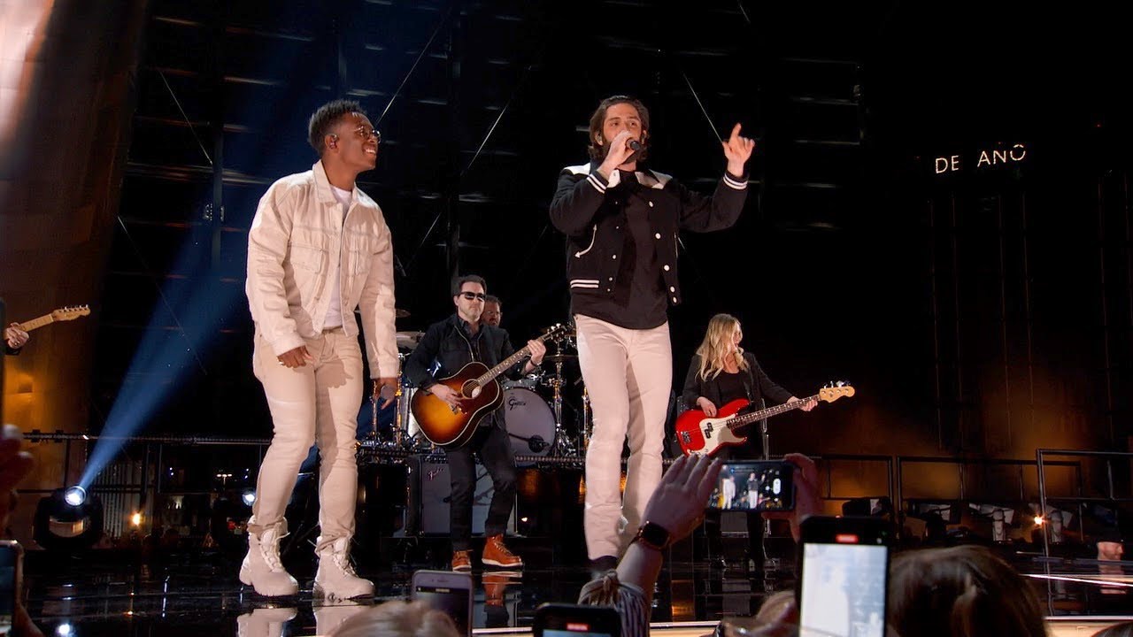 BRELAND - Praise The Lord (feat. Thomas Rhett) [Live at 2022 ACM Awards]