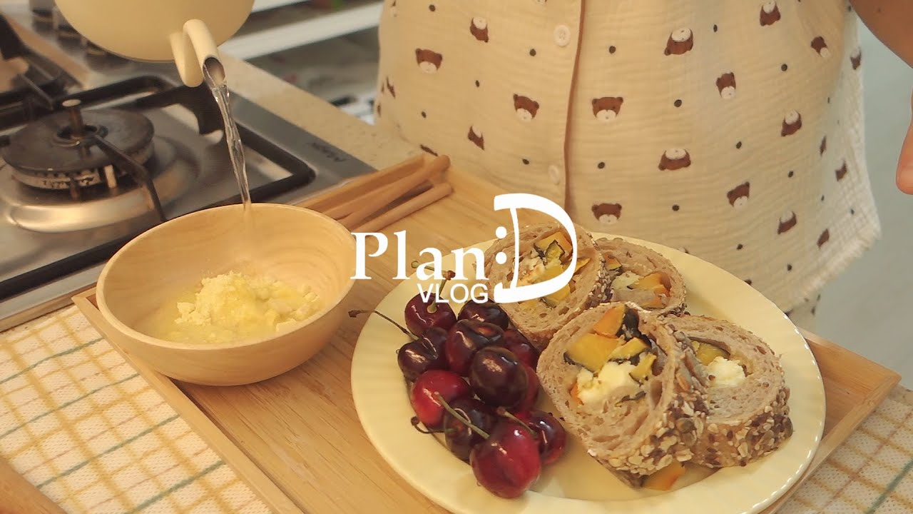 ENG│집에서 단호박치즈빵, 비빔물냉면 먹고 여름에코백 만들기. 체리청과 양배추덮밥.루꼴라 바질심는 자취일상│플랜디VLOG