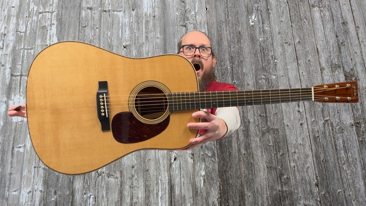 Martin Custom Shop Super D Acoustic Guitar VTS Spruce Guatemalan Rosewood Demo at GuitarHotline