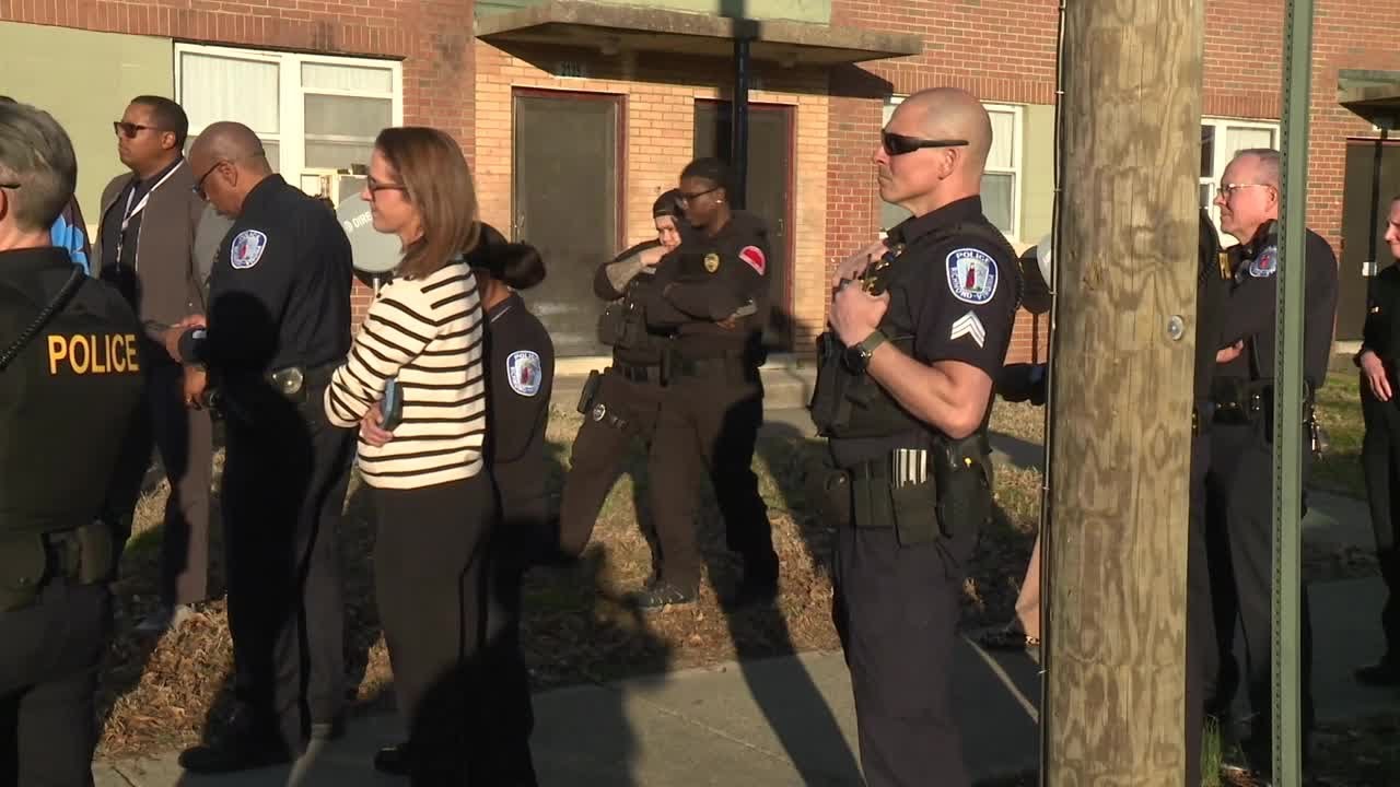 Police visit Richmond neighborhood after recent homicide to reassure neighbors