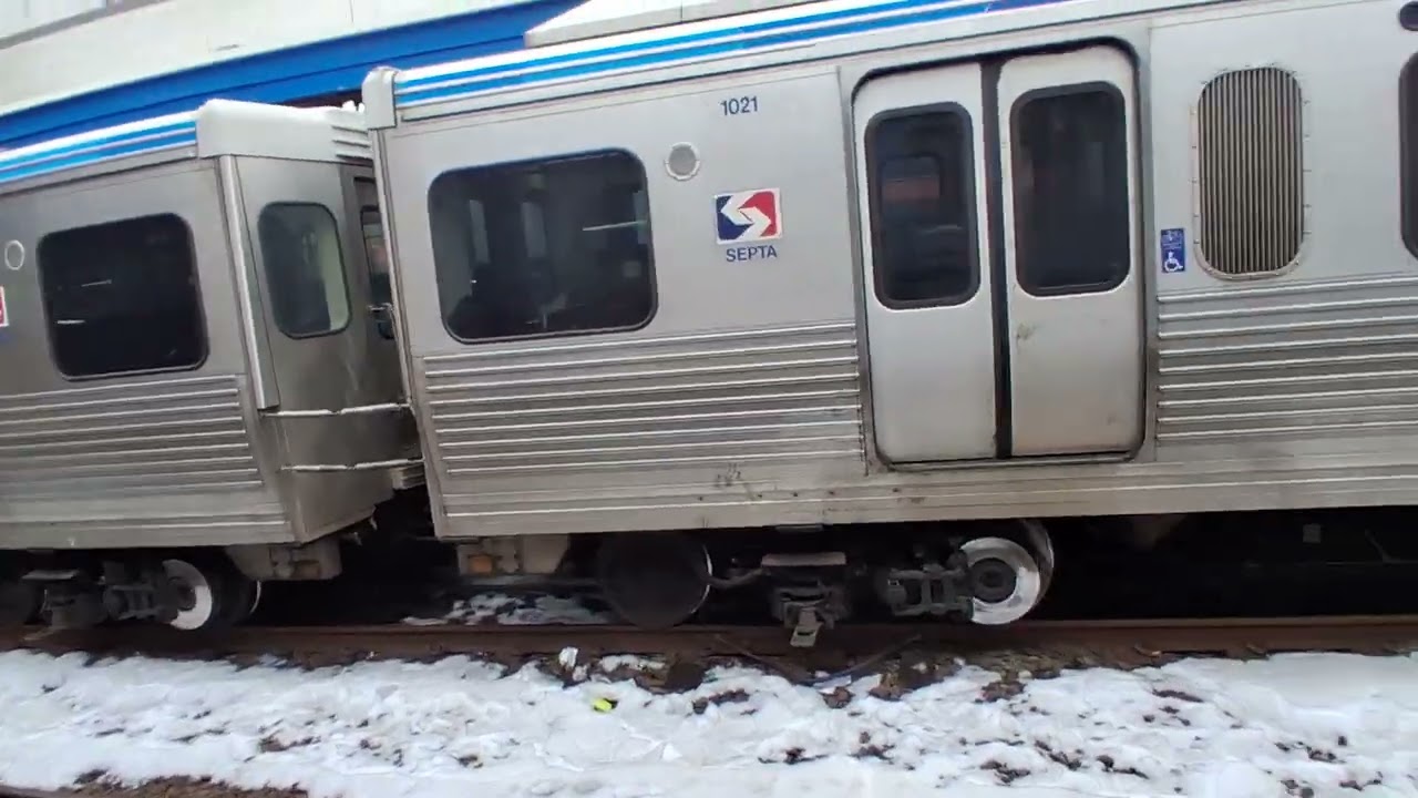 Septa market frankord line pulling in and looping at 69th street transit center