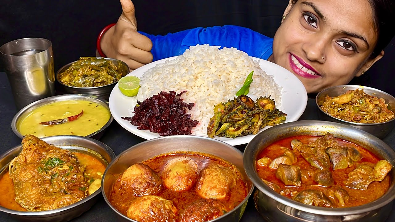 Dal Chawal Chicken Liver Gizard Curry Egg Curry Fish Curry Karela Fry Mix Veg Cabbage Curry Eating