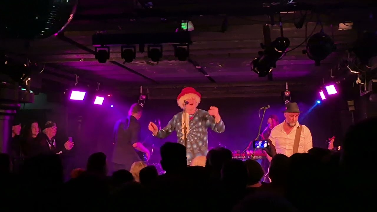 Sziámi: Félelem háza